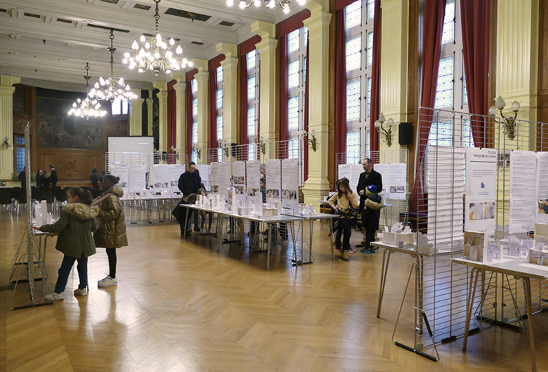 Exposition et restitution des ateliers scolaires sur le Plan Climat à l'Académie du Climat