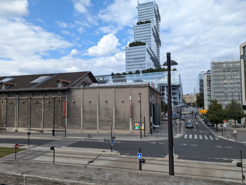 Le boulevard Berthier et la rue André Suares