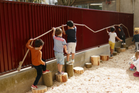 Via ferrata, cour de l'école maternelle Emeriau - Paris 15e