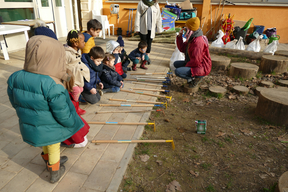 Chantier jardinage à l'école maternelle Dolent