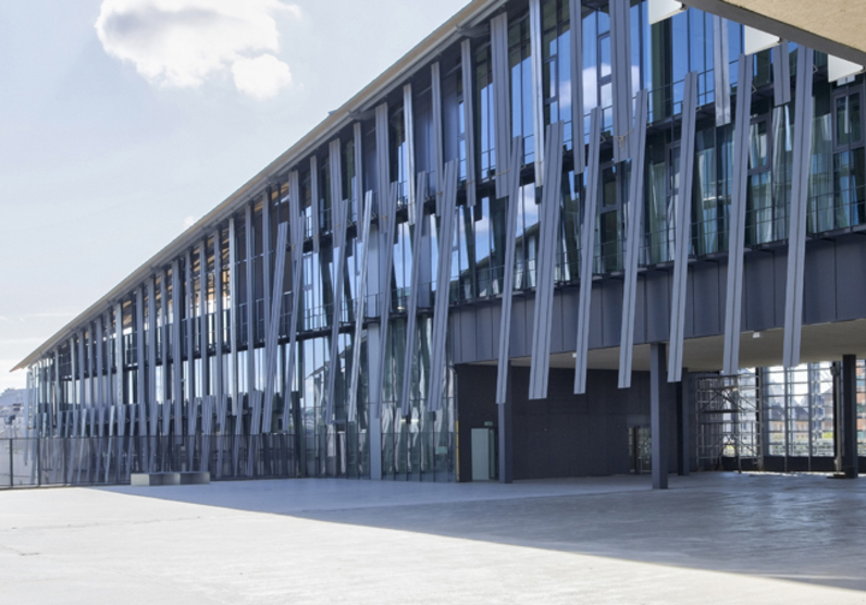 Pôle multi équipements Macdonald © Mairie de Paris - D. Lifermann.jpg Pôle multi équipements Macdonald © Mairie de Paris - D. Lifermann.jpg